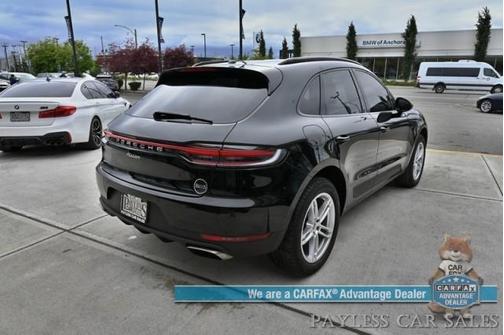 2021 Porsche Macan Base