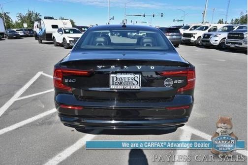 2024 Volvo S60 B5 Core Dark Theme