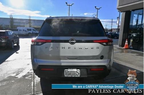 2024 Nissan Pathfinder SV