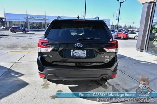 Crystal Black Silica 2020 Subaru Forester Premium