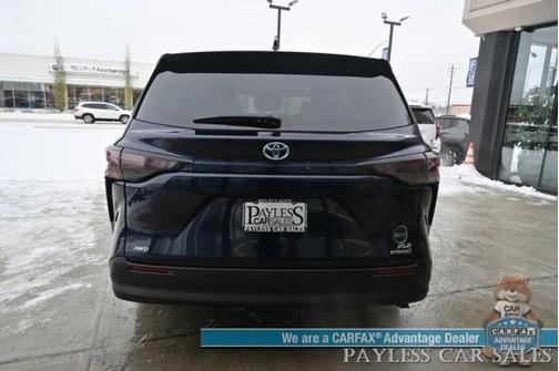 2023 Toyota Sienna XLE