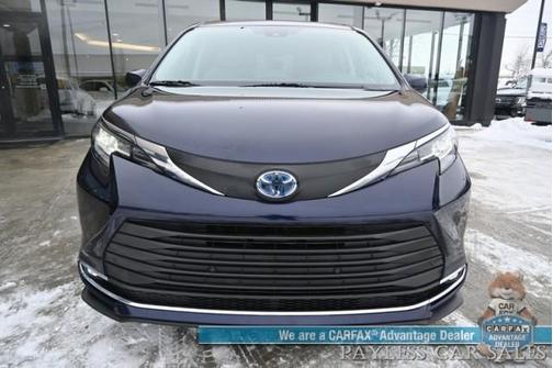 2023 Toyota Sienna XLE