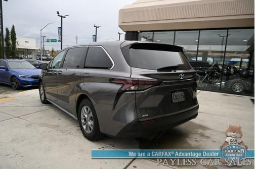 2023 Toyota Sienna XLE