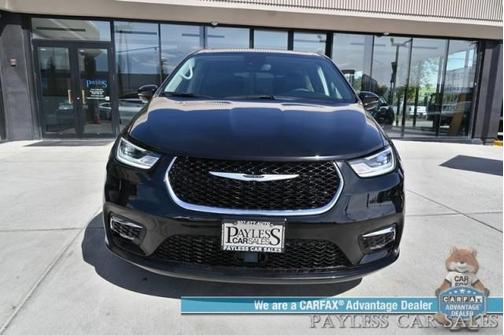 2024 Chrysler Pacifica Touring-L