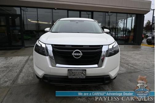2024 Nissan Pathfinder SV