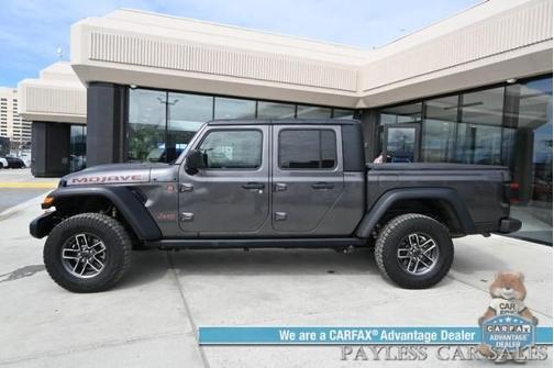 Gray 2024 Jeep Gladiator Mojave