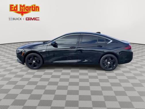 2020 Buick Regal Sportback Essence