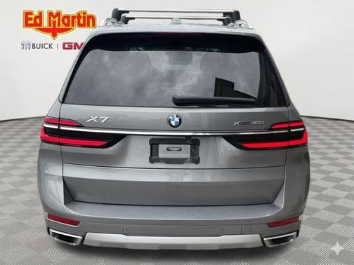 Skyscraper Grey Metallic 2024 BMW X7 xDrive40i
