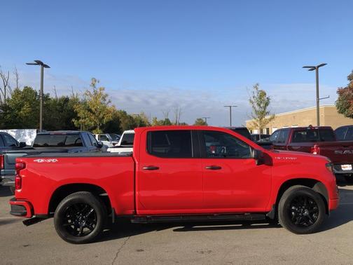 2022 Chevrolet Silverado 1500 Custom