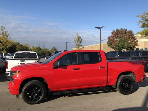 2022 Chevrolet Silverado 1500 Custom