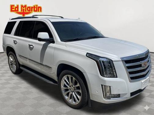 Crystal White Tricoat 2019 Cadillac Escalade Luxury