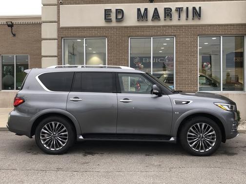 2019 INFINITI QX80 LUXE