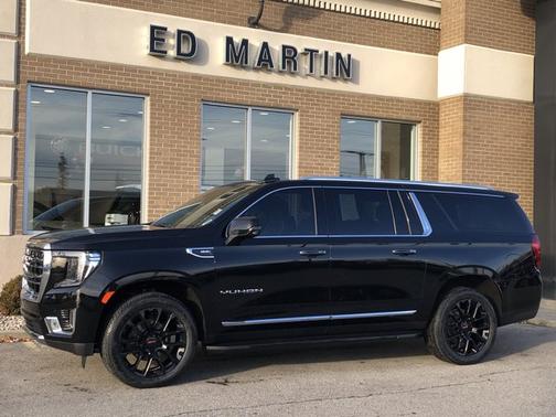2022 GMC Yukon XL SLT