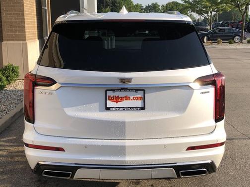 2022 Cadillac XT6 Premium Luxury