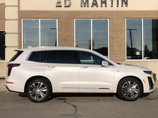 2022 Cadillac XT6 Premium Luxury