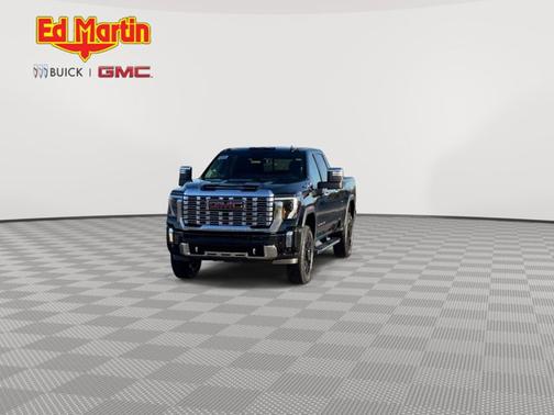 2025 GMC Sierra 3500 Denali