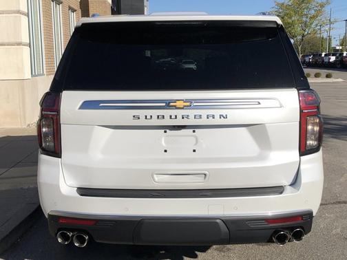 2023 Chevrolet Suburban High Country