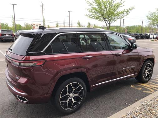 2022 Jeep Grand Cherokee 4xe Summit Reserve