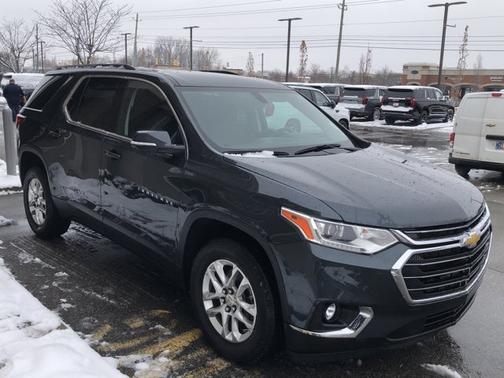 2021 Chevrolet Traverse LT Cloth