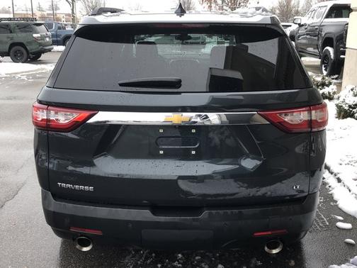 2021 Chevrolet Traverse LT Cloth