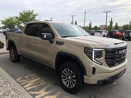 2023 GMC Sierra 1500 AT4