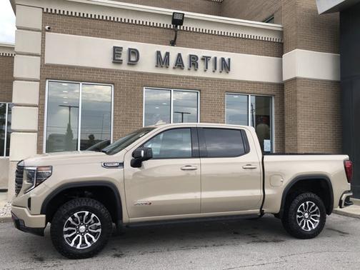 2023 GMC Sierra 1500 AT4