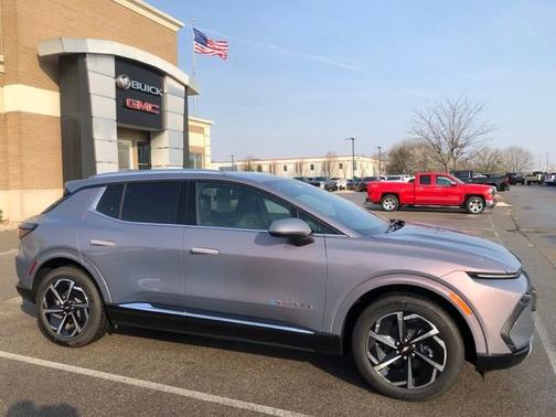 Galaxy Gray Metallic 2025 Chevrolet Equinox EV LT