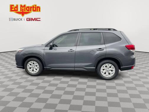 2022 Subaru Forester Base