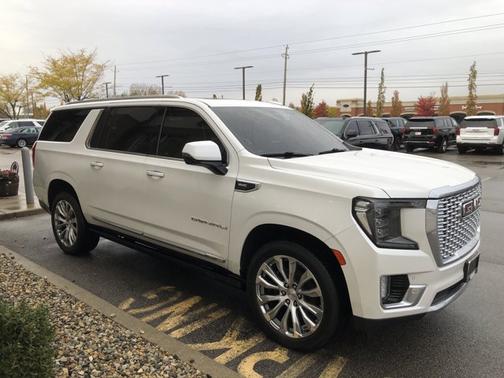 2022 GMC Yukon XL Denali
