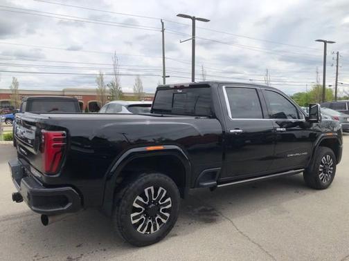 Onyx Black 2024 GMC Sierra 3500 Denali