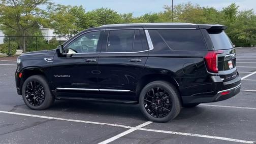 2023 GMC Yukon SLT