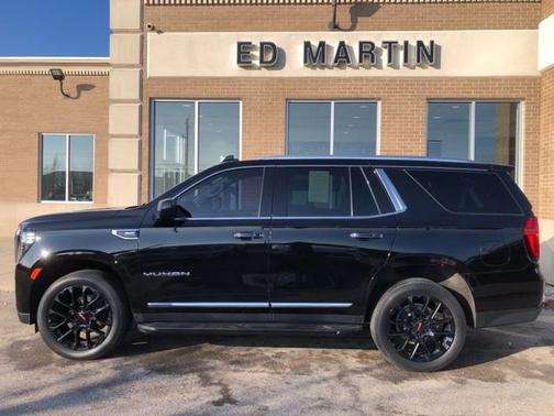 2023 GMC Yukon SLT