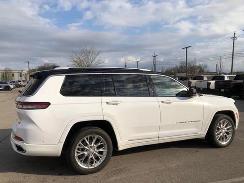 Bright White Clearcoat 2021 Jeep Grand Cherokee L Summit