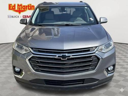 Satin Steel Metallic 2021 Chevrolet Traverse LT Leather
