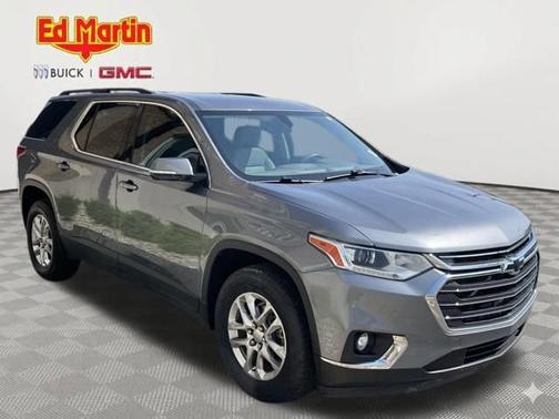 Satin Steel Metallic 2021 Chevrolet Traverse LT Leather