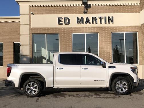 2023 GMC Sierra 1500 SLT