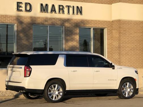 2021 Chevrolet Suburban High Country