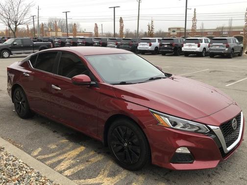 2022 Nissan Altima 2.5 SV