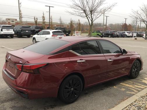 2022 Nissan Altima 2.5 SV