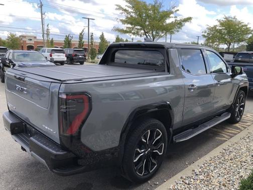 2024 GMC Sierra EV Denali Edition 1
