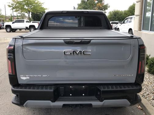2024 GMC Sierra EV Denali Edition 1