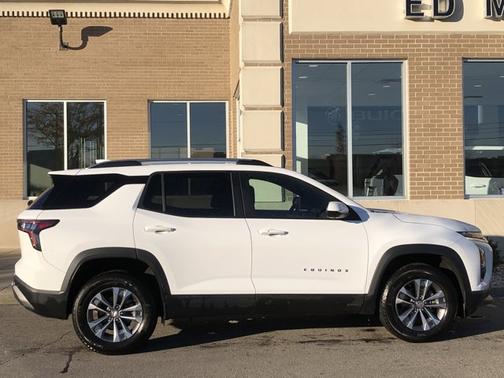2025 Chevrolet Equinox AWD LT