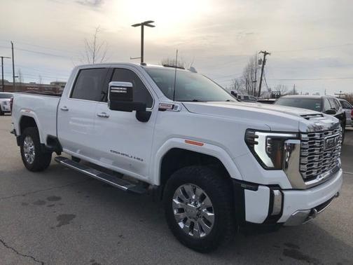 Summit White 2024 GMC Sierra 3500 Denali
