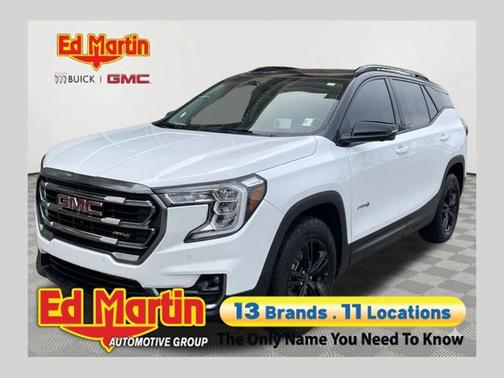 Summit White 2023 GMC Terrain AT4