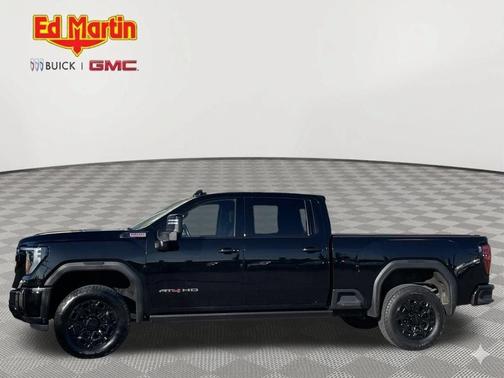 Onyx Black 2024 GMC Sierra 2500 AT4