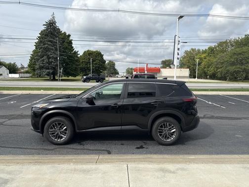 2023 Nissan Rogue S