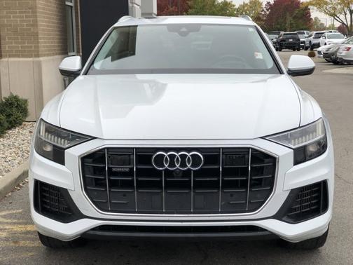 2019 Audi Q8 Prestige