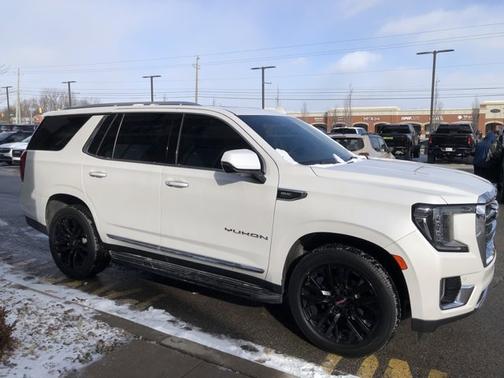 2021 GMC Yukon SLT