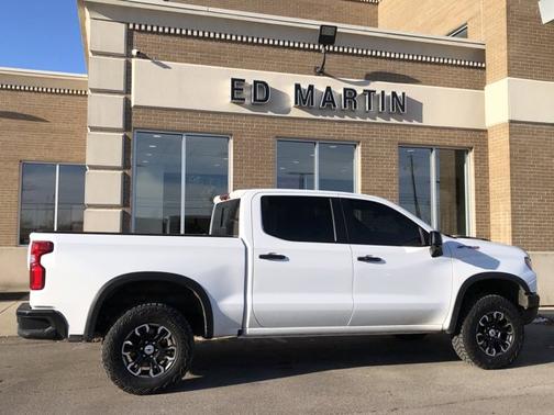 2024 Chevrolet Silverado 1500 ZR2