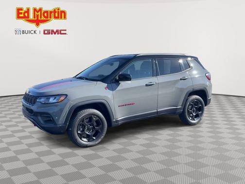 Sting-Gray Clearcoat 2024 Jeep Compass Trailhawk
